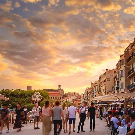 Apartment Calme & Lumineux - Proche Toutes Commodites *